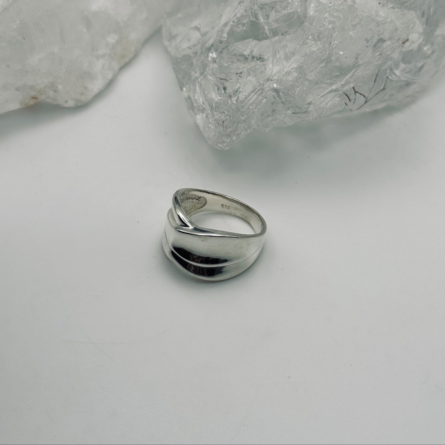 The Flow of the Current Ring: Water Talisman