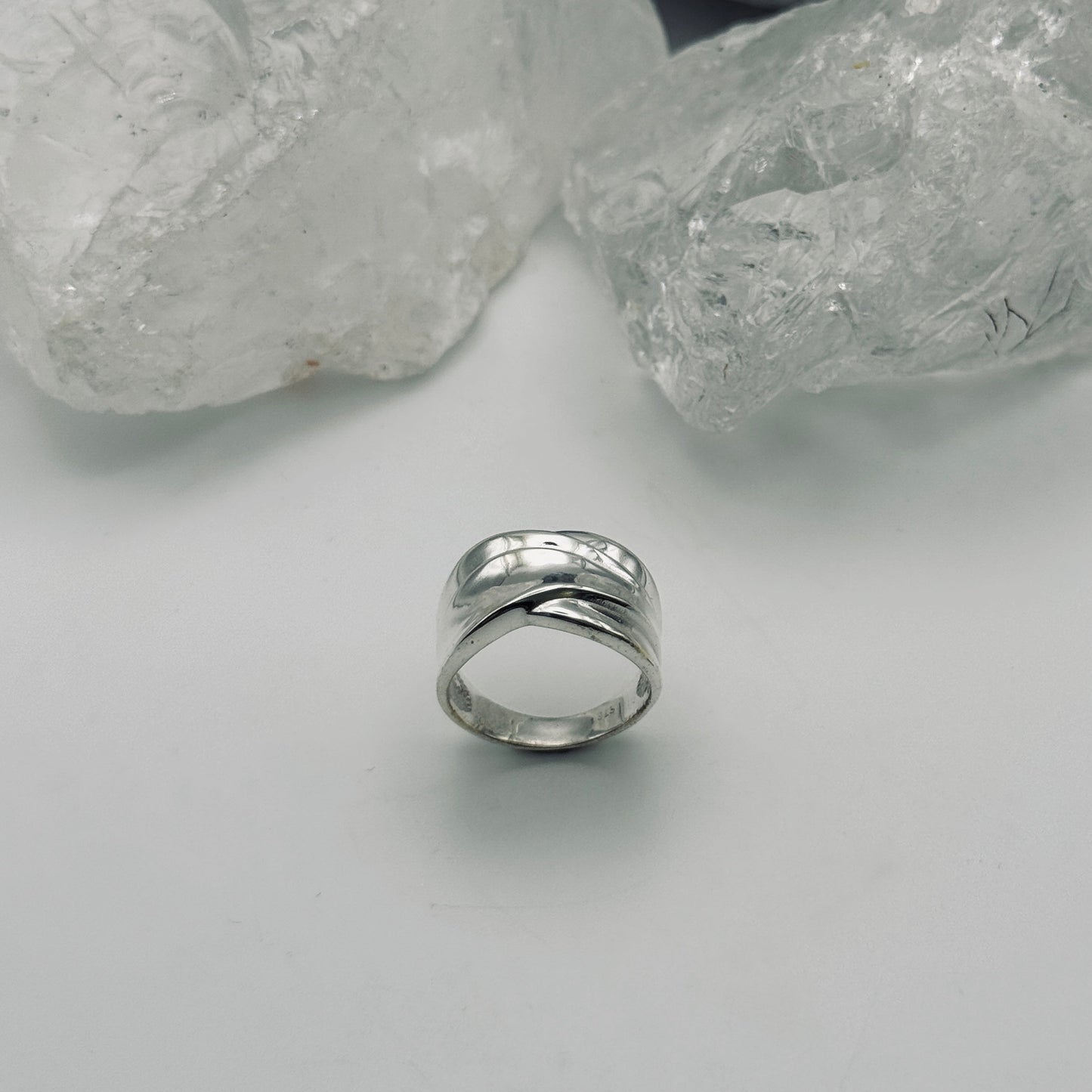 The Flow of the Current Ring: Water Talisman