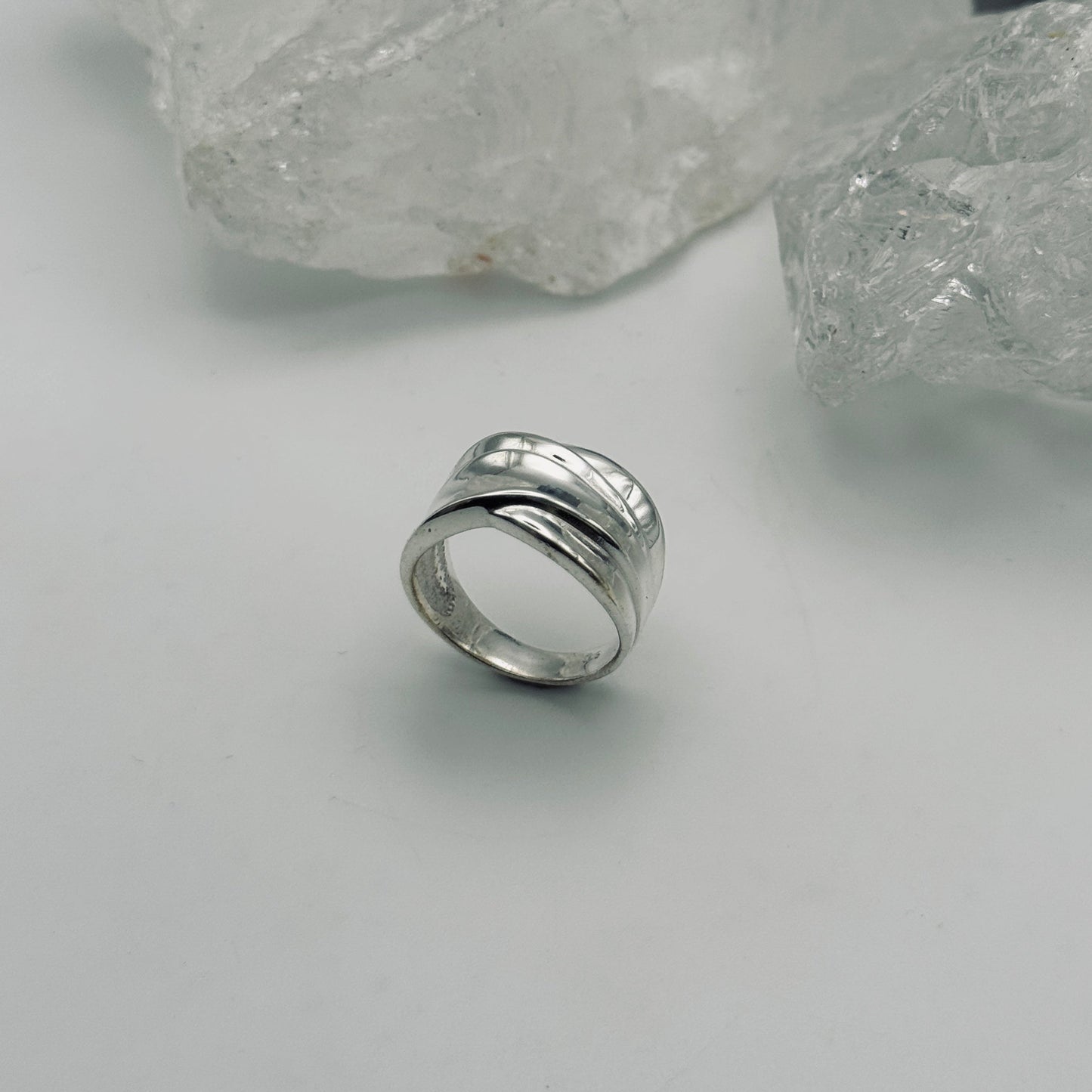 The Flow of the Current Ring: Water Talisman
