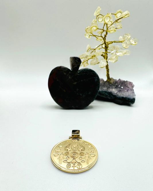 Garden of Eden: 9ct Gold Pendant