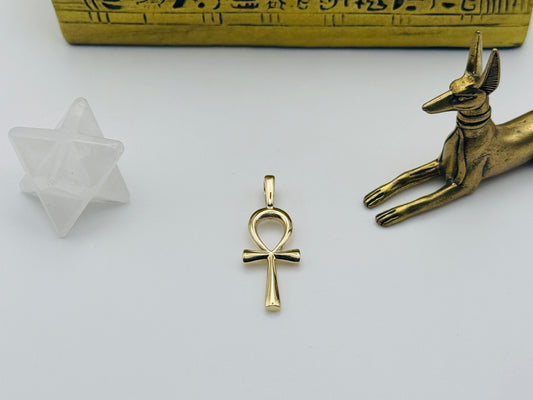 The Key of Life: 9ct Gold Pendant