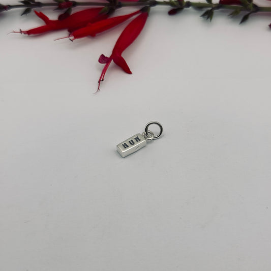 The Mum Tablet No.5 - The Pendant of Gratitude, Familiarity & Everyday Love